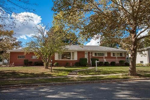 1st image of 1740 Covington Dr
