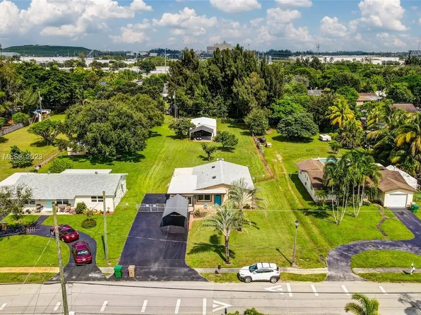4230 SW 54th Ave, Davie, FL 33314