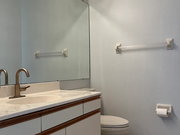 8 Marina Point Pl — Photo 13