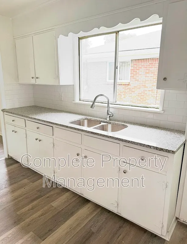 3 bed, 2.0 bath, $1,250 — Photo 3