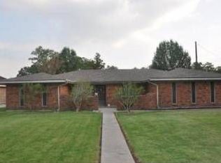 2300 Acadienne, Lake Charles, LA 70663