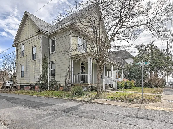 665 Moore St, Bristol, VA 24201