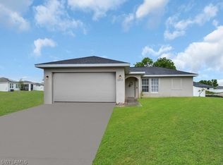 2904 NE 7th Pl, Cape Coral, FL 33909