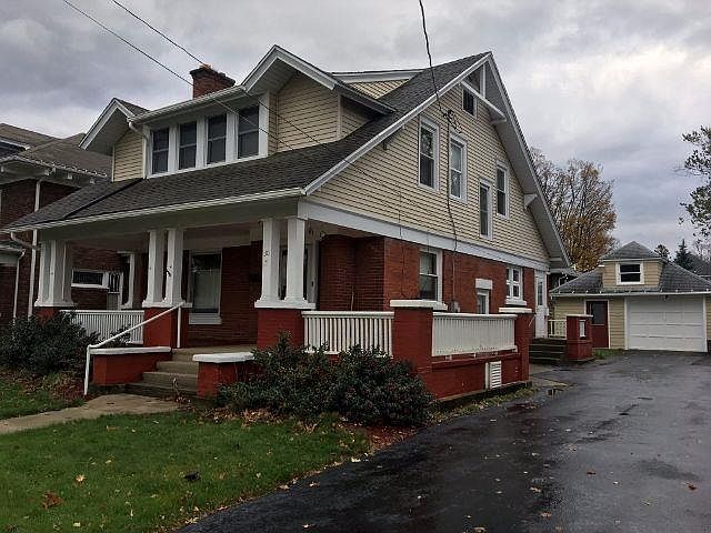 1st image of 30 McClurg St