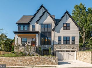 4911 37th St N, Arlington, VA 22207