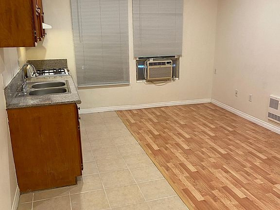 4th image of 212 W Palmer Ave APT 22