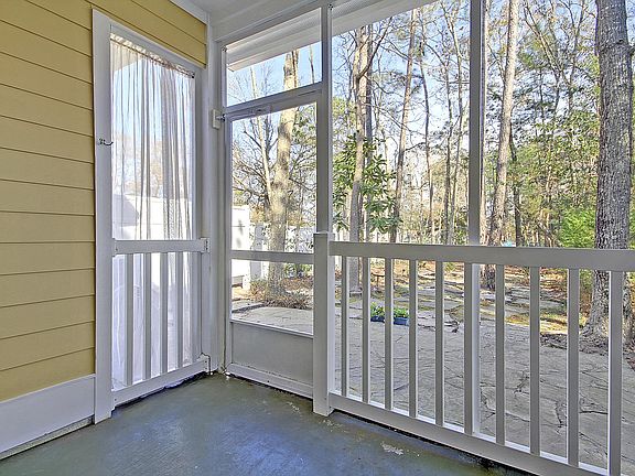 4th image of 112 Grand Palm Ln
