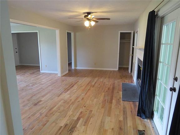 5th image of 3211 Kennesaw View Dr SW
