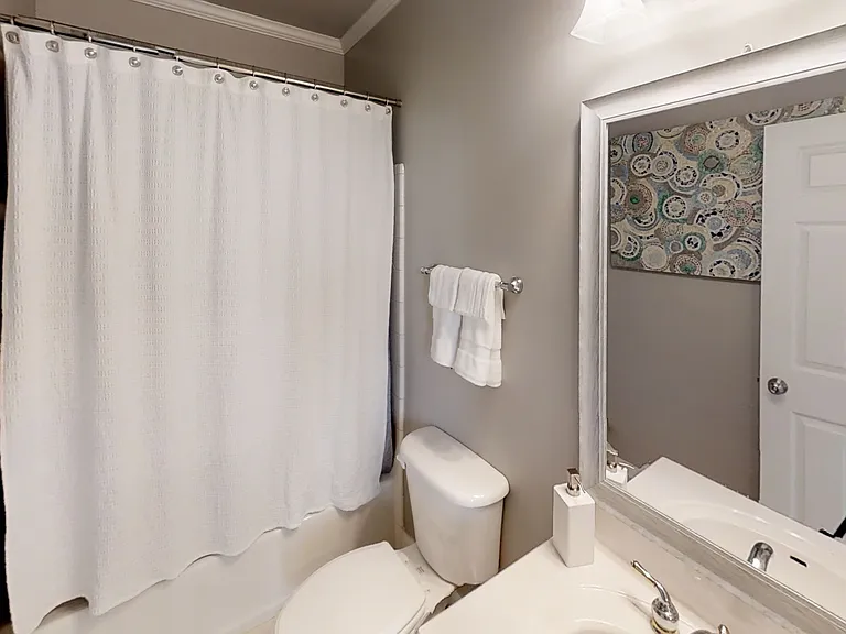 115 Thistlewood Ln — Photo 29