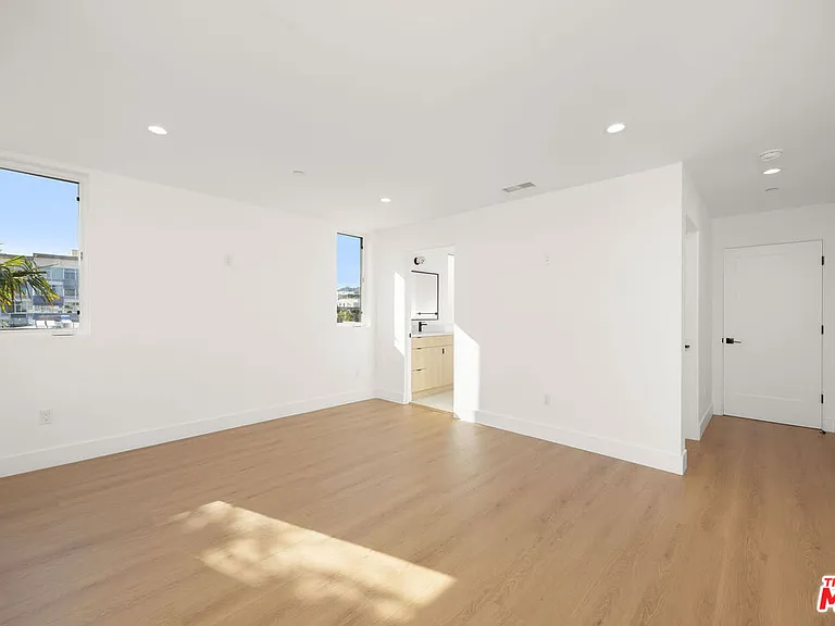 6239 Banner Ave — Photo 10