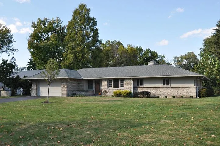 2508 Canterbury Rd photo 1