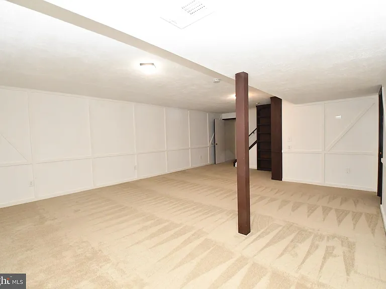 8017 Diving Cliff Ln — Photo 28