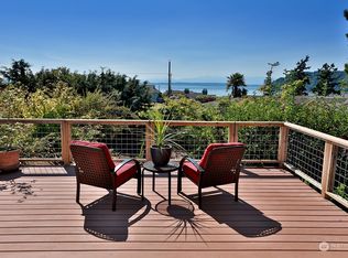 8178 Cultus Dr, Clinton, WA 98236