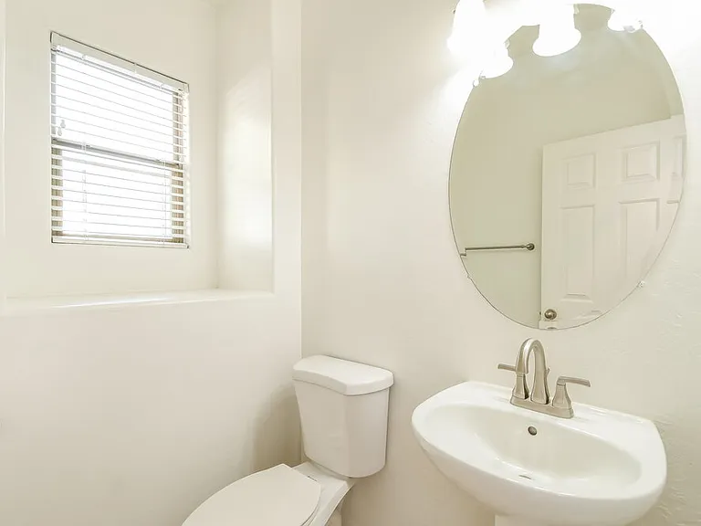 3829 E Kent Ave — Photo 14
