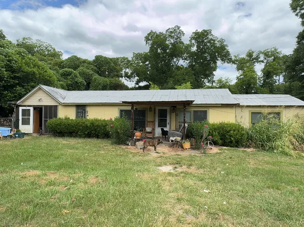 27 Warnock St, Register, GA 30452