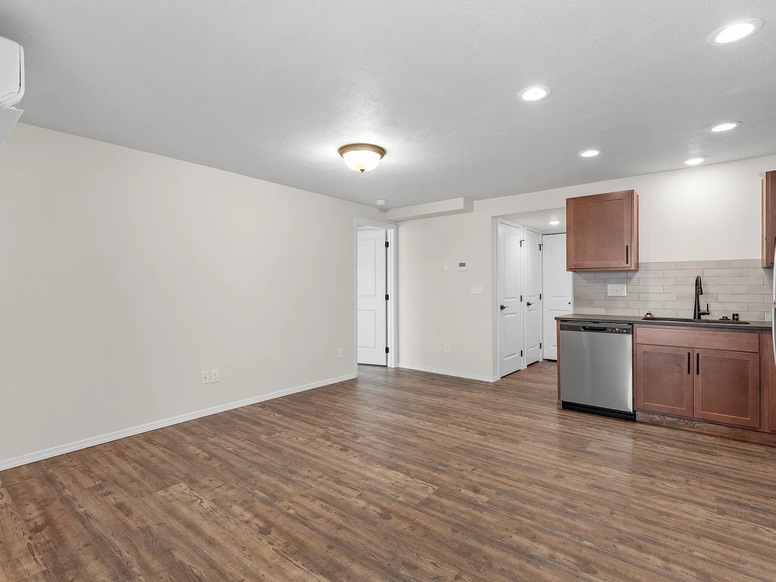 1 bed, 614 sqft, $1,321 — Photo 4