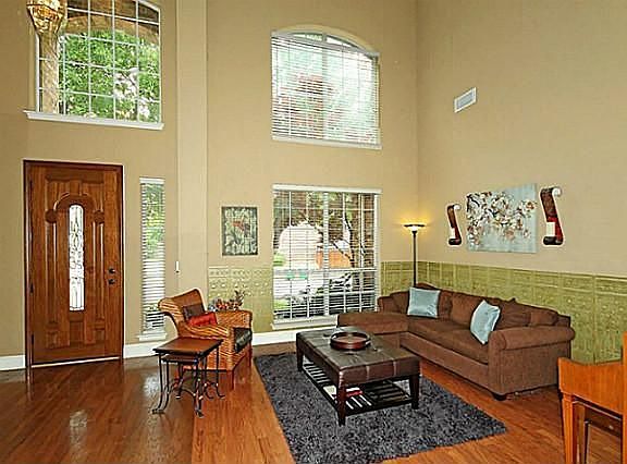 3rd image of 3641 Gaitland Cir