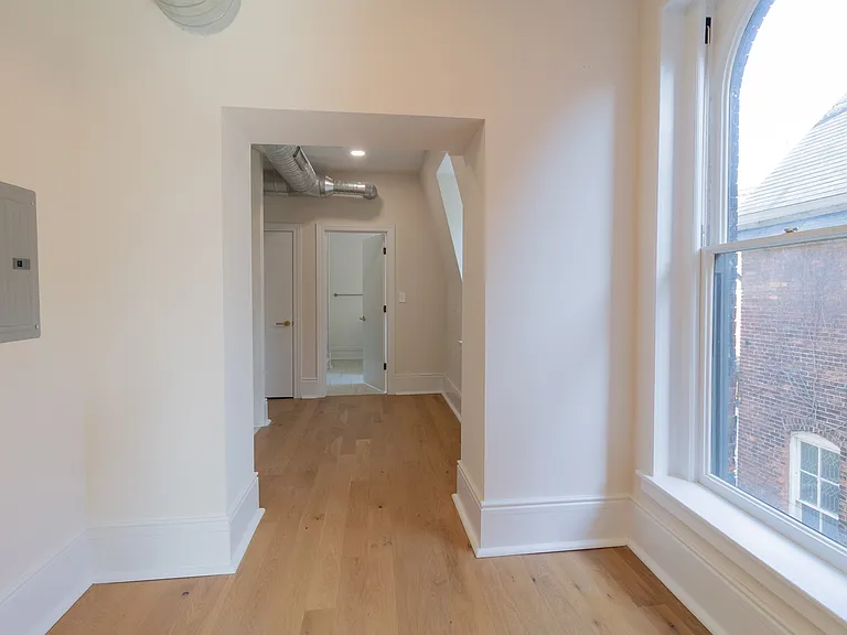 17 N Pearl St #3 — Photo 15