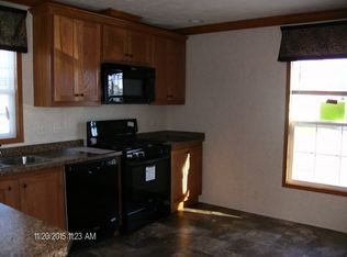 6881 Lake Dr SW, Navarre, OH 44662