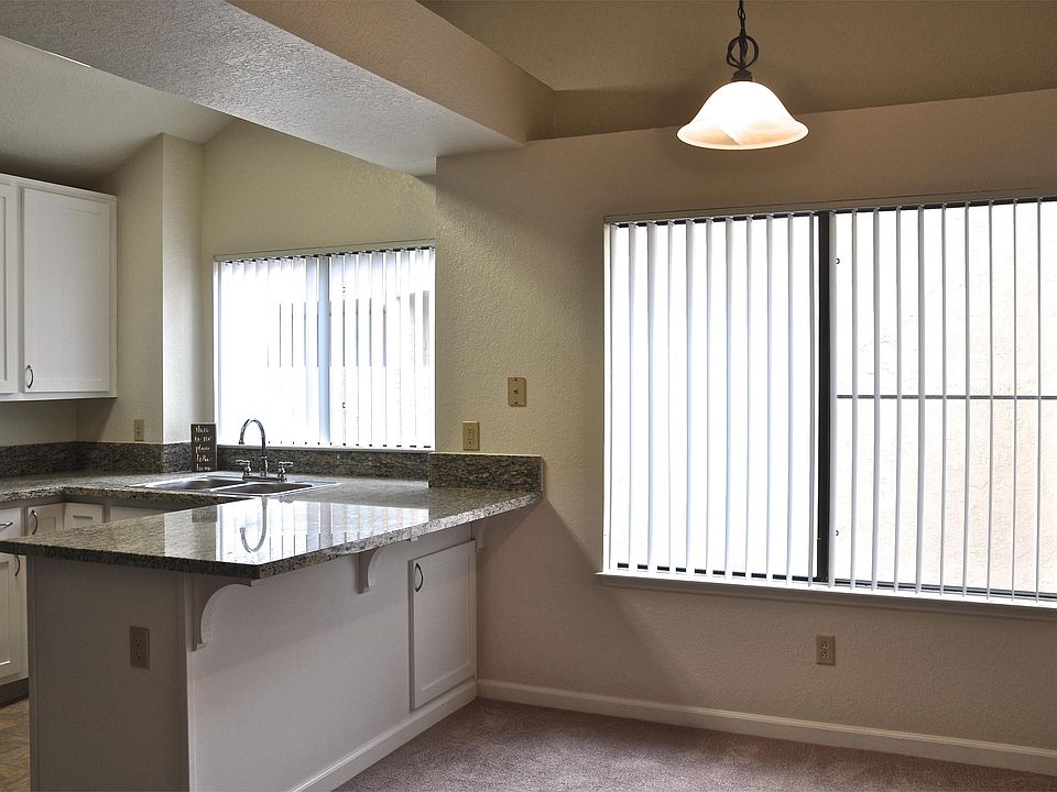 1st image of 2821 Lou Ann Dr APT 204