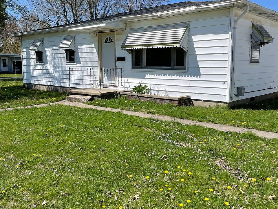 1st image of 802 E Orlando Dr
