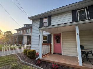 925 Village Rd, Lancaster, PA 17602