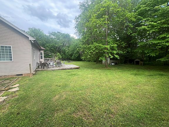 4th image of 411 Grovewood Dr