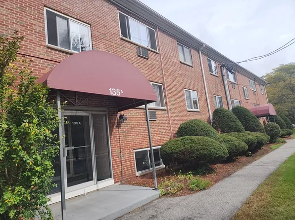 135 Winthrop St APT 3A, Framingham, MA 01702