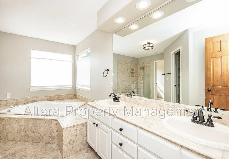 1825 Starstone Ct — Photo 14