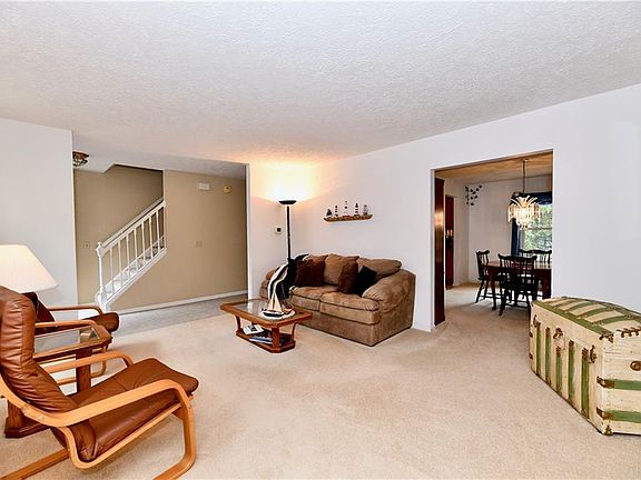 5th image of 18938 Fairfield Blvd