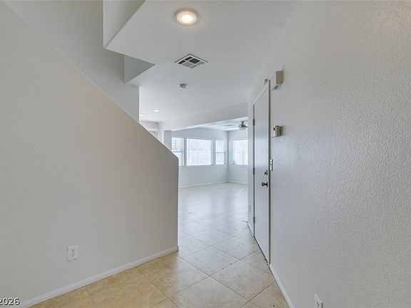 3rd image of 868 Blue Rosalie Pl