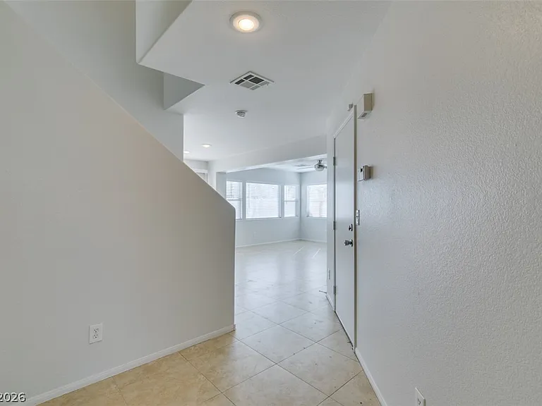 868 Blue Rosalie Pl — Photo 3