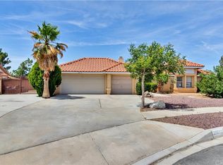 20672 Iroquois Ct, Apple Valley, CA 92308