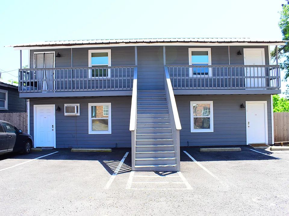 2319 Banita St #1