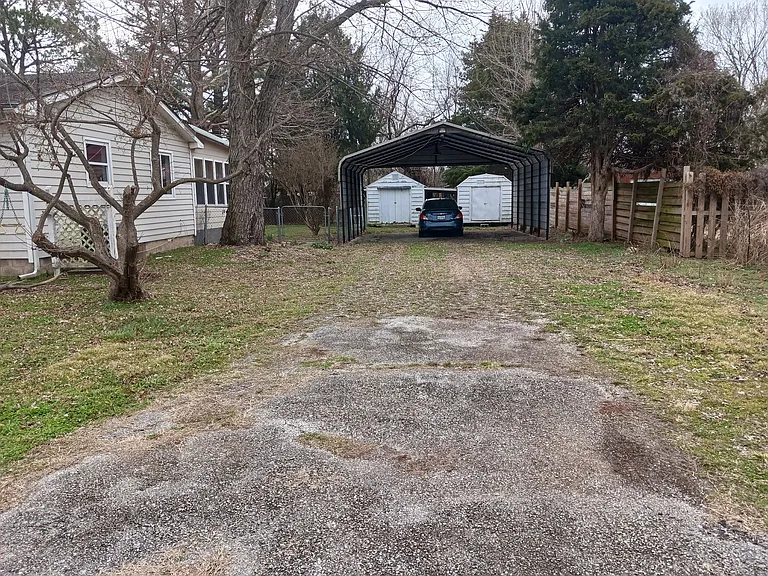 60405 E 252nd Ln — Photo 3