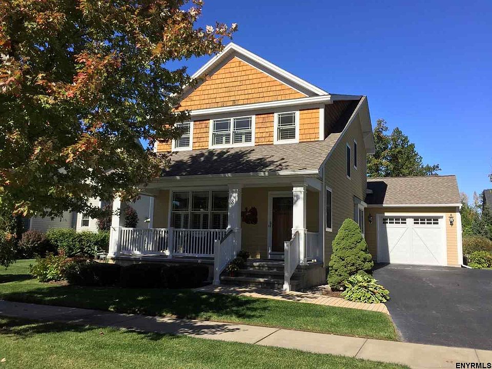 1st image of 8 Taylor St
