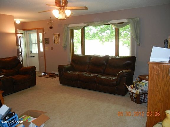 5th image of 3981 Arrowwood Dr NW