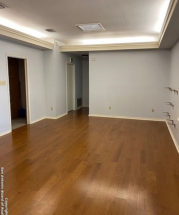 5th image of 102 Brentwood Dr
