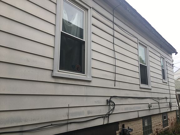 2nd image of 4421 Fredro St