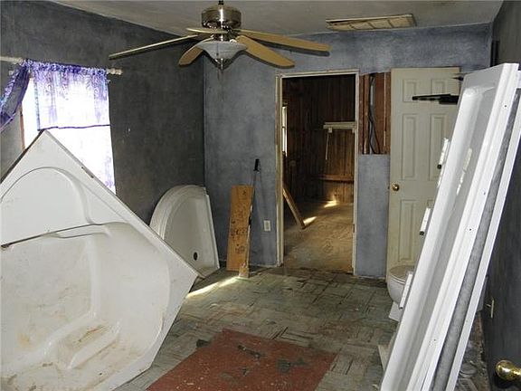 5th image of 1158 Redbird Ln