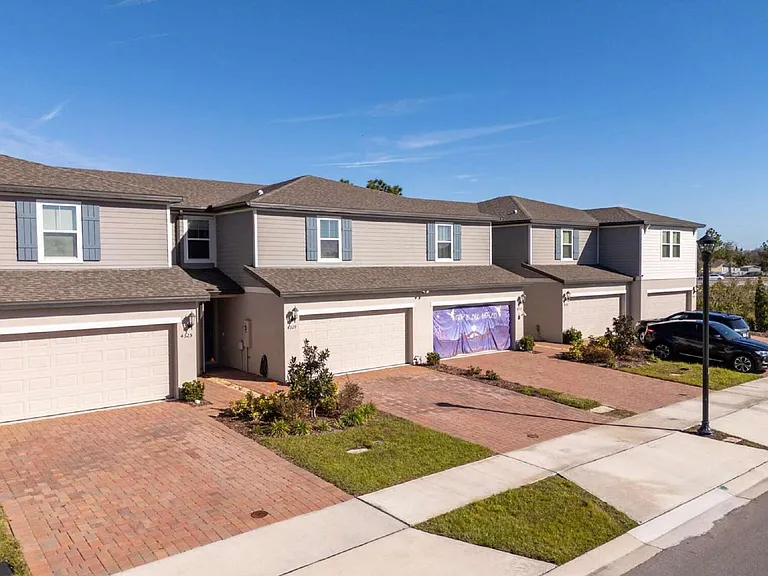 4329 Eagle Trail Bnd — Photo 2