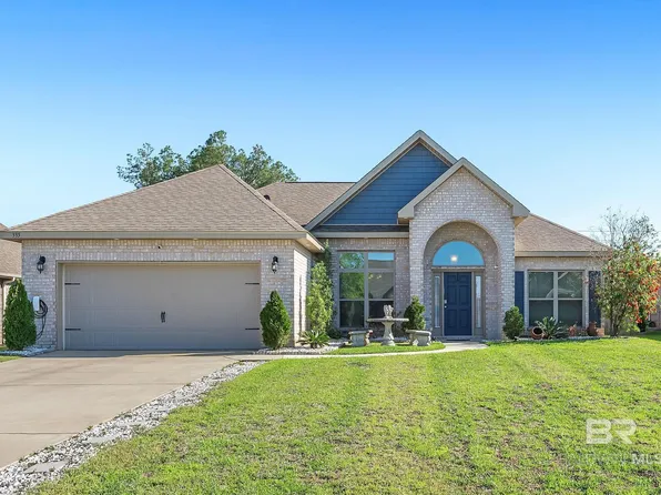 335 Thornhill Cir, Gulf Shores, AL 36542