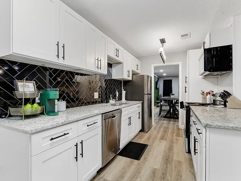 12814 Pandora Dr #12814 — Photo 2