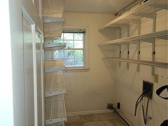 5th image of 287 Northgate Trce