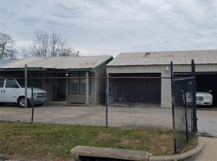 8641 Daffodil St, Houston, TX 77063