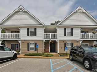 168 Brandy Mill Cir #5B, High Ridge, MO 63049