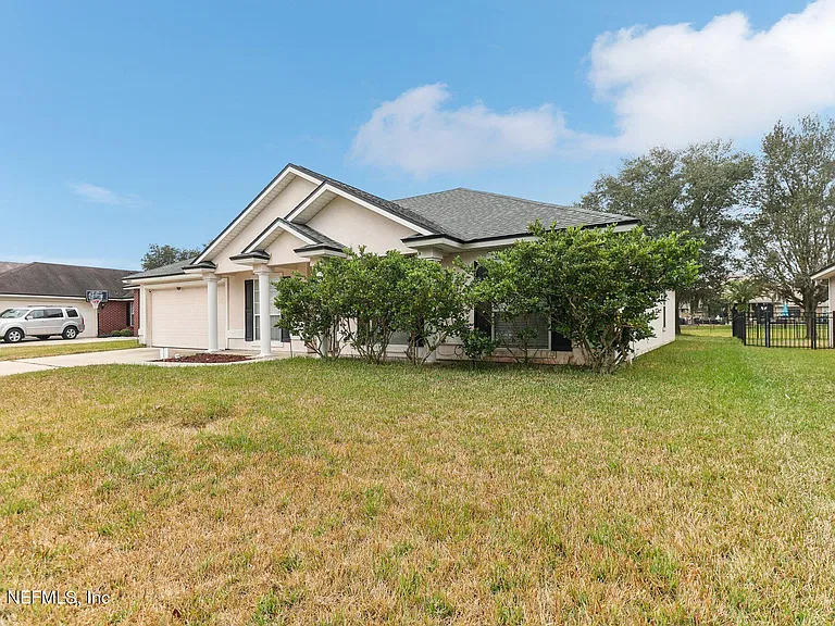 14018 Fish Eagle Dr E — Photo 41