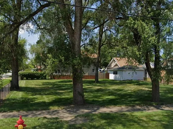 14750 Lawndale Ave, Midlothian, IL 60445