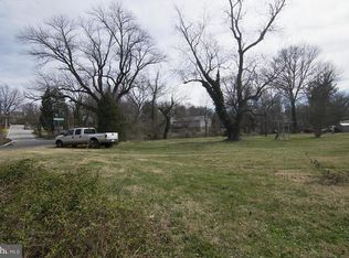 Belarre Ave, Halethorpe, MD 21227