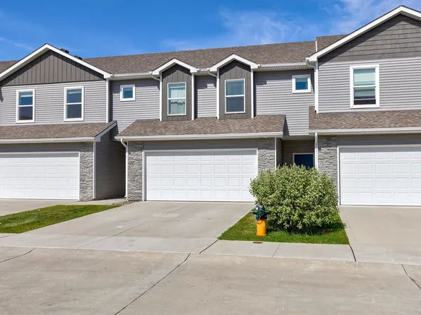 238 NE Meadow Ln, Ankeny, IA 50021